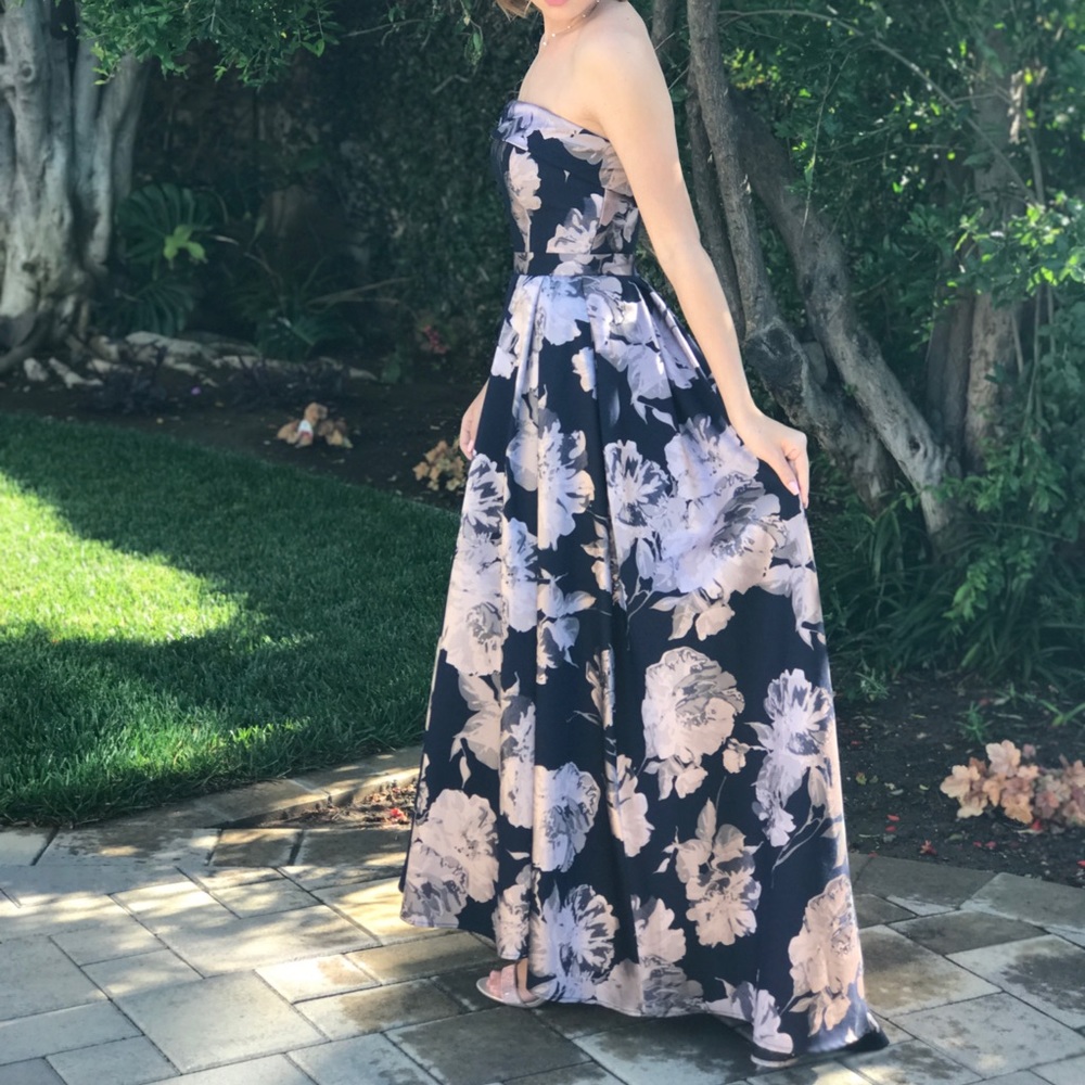 Avery G navy blue elegant dress